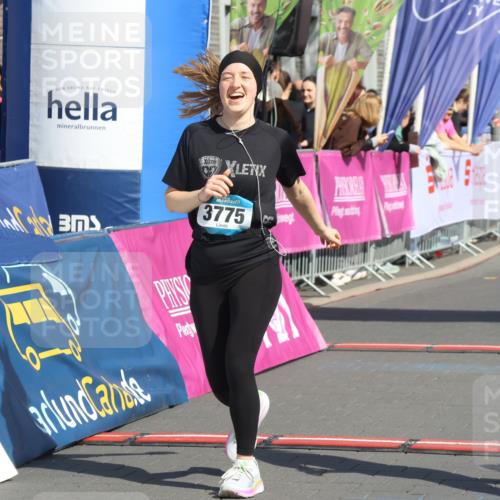 12.04.2026 - 45. Internationalen Wilhelmsburger Insellauf Strokosch-Dieckow http://msf.ph/oto/9470654 12.04.2026 11:26:04 Ziel 3168, 3775 meine-sportfotos.de