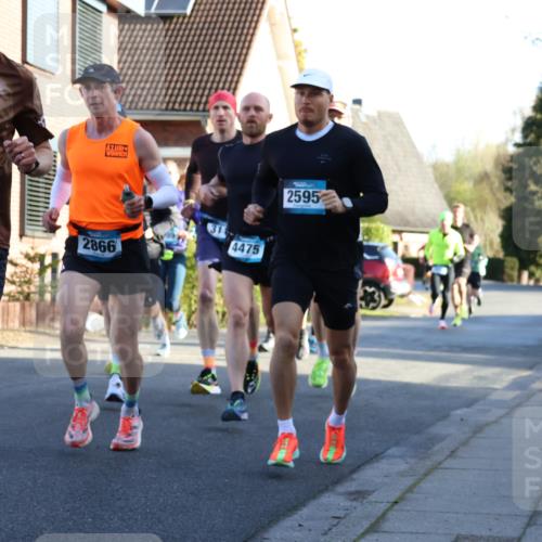 12.04.2026 - 45. Internationalen Wilhelmsburger Insellauf Yannick Fuchs http://msf.ph/oto/9470708 12.04.2026 08:55:09 Laufen 4, 3262, 2866, 8899, 4475, 2595 meine-sportfotos.de