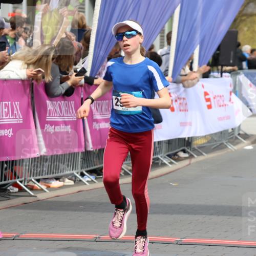 12.04.2026 - 45. Internationalen Wilhelmsburger Insellauf Strokosch-Dieckow http://msf.ph/oto/9470736 12.04.2026 12:51:53 Ziel 2959, 5860 meine-sportfotos.de