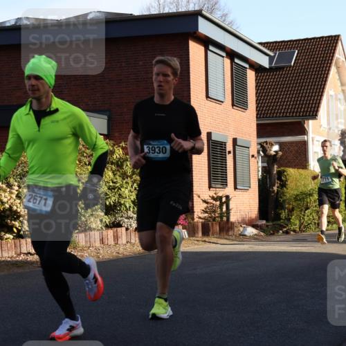 12.04.2026 - 45. Internationalen Wilhelmsburger Insellauf Yannick Fuchs http://msf.ph/oto/9470778 12.04.2026 08:55:15 Laufen 2671, 3930, 226, 3771, 4127 meine-sportfotos.de