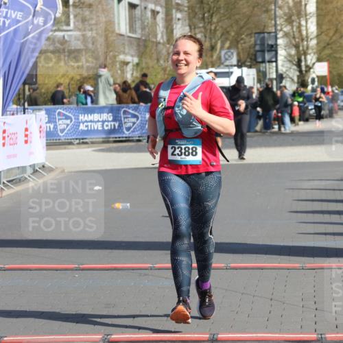 12.04.2026 - 45. Internationalen Wilhelmsburger Insellauf Strokosch-Dieckow http://msf.ph/oto/9470869 12.04.2026 11:26:43 Ziel 2388 meine-sportfotos.de
