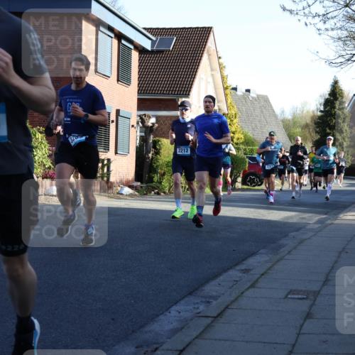 12.04.2026 - 45. Internationalen Wilhelmsburger Insellauf Yannick Fuchs http://msf.ph/oto/9471015 12.04.2026 08:55:32 Laufen 3976, 226, 2023, 2212 meine-sportfotos.de