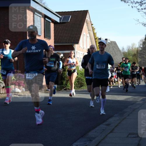 12.04.2026 - 45. Internationalen Wilhelmsburger Insellauf Yannick Fuchs http://msf.ph/oto/9471062 12.04.2026 08:55:36 Laufen 4142, 2253, 2793, 3619, 2177, 5591 meine-sportfotos.de