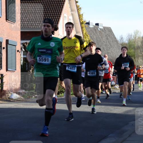 12.04.2026 - 45. Internationalen Wilhelmsburger Insellauf Yannick Fuchs http://msf.ph/oto/9471096 12.04.2026 08:55:40 Laufen 503, 2383, 5591, 2402, 4528, 4381, 4566, 4378, 4175 meine-sportfotos.de