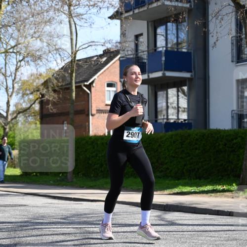 12.04.2026 - 45. Internationalen Wilhelmsburger Insellauf J. Mangold http://msf.ph/oto/9471105 12.04.2026 11:24:32 Ziel 3719, 3690, 2907, 4146 meine-sportfotos.de