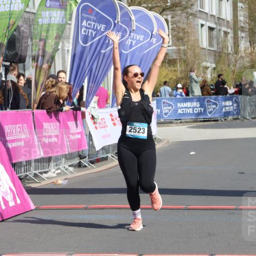 12.04.2026 - 45. Internationalen Wilhelmsburger Insellauf Strokosch-Dieckow http://msf.ph/oto/9471111 12.04.2026 11:27:10 Ziel 2523 meine-sportfotos.de
