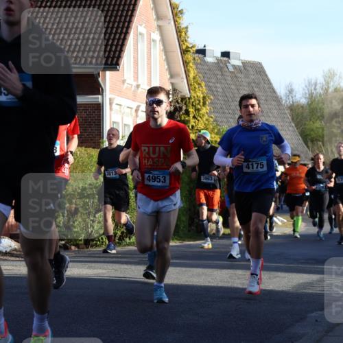 12.04.2026 - 45. Internationalen Wilhelmsburger Insellauf Yannick Fuchs http://msf.ph/oto/9471132 12.04.2026 08:55:43 Laufen 053, 45, 3813, 3963, 4953, 4175, 3578 meine-sportfotos.de