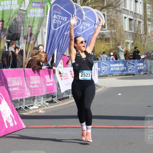 12.04.2026 - 45. Internationalen Wilhelmsburger Insellauf Strokosch-Dieckow http://msf.ph/oto/9471139 12.04.2026 11:27:10 Ziel 2523 meine-sportfotos.de