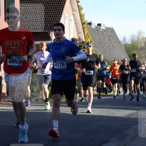 12.04.2026 - 45. Internationalen Wilhelmsburger Insellauf Yannick Fuchs http://msf.ph/oto/9471152 12.04.2026 08:55:44 Laufen 4953, 4175, 3485, 5639, 3578, 5473, 3487, 4580 meine-sportfotos.de