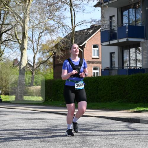 12.04.2026 - 45. Internationalen Wilhelmsburger Insellauf J. Mangold http://msf.ph/oto/9471257 12.04.2026 11:25:23 Ziel 5559, 2025, 2542, 3168, 3775, 3168, 3775, 3253 meine-sportfotos.de