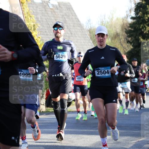 12.04.2026 - 45. Internationalen Wilhelmsburger Insellauf Yannick Fuchs http://msf.ph/oto/9471325 12.04.2026 08:55:58 Laufen 2377, 4995, 5629, 76, 4807, 2504, 4829, 5603, 4190 meine-sportfotos.de