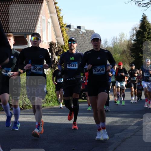 12.04.2026 - 45. Internationalen Wilhelmsburger Insellauf Yannick Fuchs http://msf.ph/oto/9471333 12.04.2026 08:55:59 Laufen 7, 5685, 4995, 3876, 5629, 2504, 660, 4190 meine-sportfotos.de