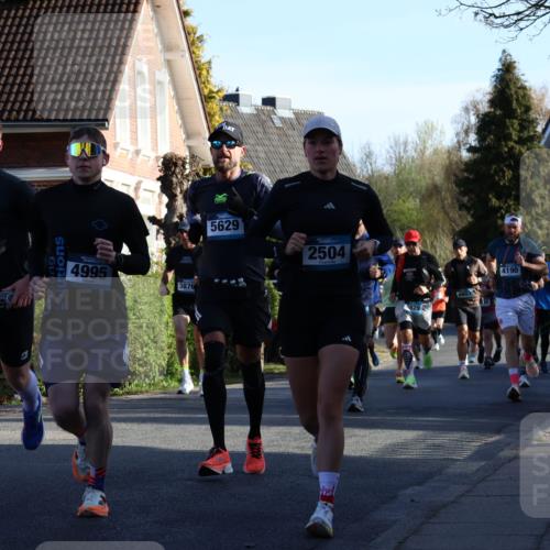 12.04.2026 - 45. Internationalen Wilhelmsburger Insellauf Yannick Fuchs http://msf.ph/oto/9471336 12.04.2026 08:55:59 Laufen 5685, 4995, 3876, 5629, 2504, 829, 4190 meine-sportfotos.de