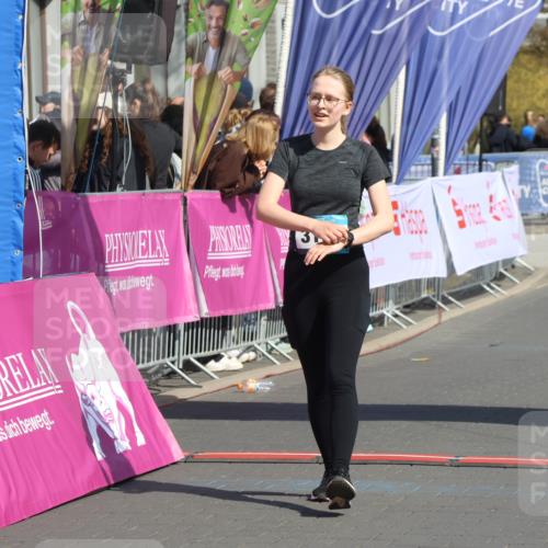 12.04.2026 - 45. Internationalen Wilhelmsburger Insellauf Strokosch-Dieckow http://msf.ph/oto/9471380 12.04.2026 11:27:31 Ziel 3196 meine-sportfotos.de