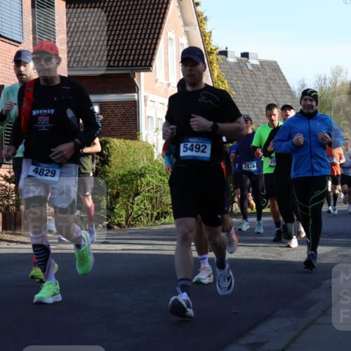 12.04.2026 - 45. Internationalen Wilhelmsburger Insellauf Yannick Fuchs http://msf.ph/oto/9471409 12.04.2026 08:56:05 Laufen 5833, 4829, 5492, 20, 2979, 4075, 4511 meine-sportfotos.de