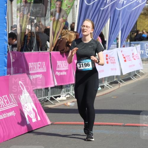 12.04.2026 - 45. Internationalen Wilhelmsburger Insellauf Strokosch-Dieckow http://msf.ph/oto/9471411 12.04.2026 11:27:31 Ziel 3196 meine-sportfotos.de