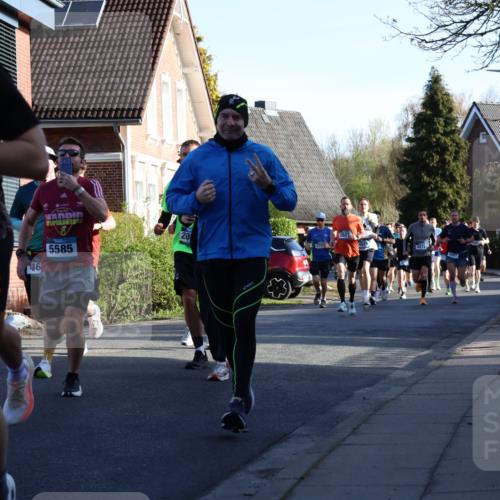 12.04.2026 - 45. Internationalen Wilhelmsburger Insellauf Yannick Fuchs http://msf.ph/oto/9471425 12.04.2026 08:56:06 Laufen 5492, 46, 5585, 20, 2627, 4075 meine-sportfotos.de