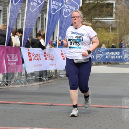 12.04.2026 - 45. Internationalen Wilhelmsburger Insellauf Strokosch-Dieckow http://msf.ph/oto/9471436 12.04.2026 13:37:12 Ziel 2773 meine-sportfotos.de