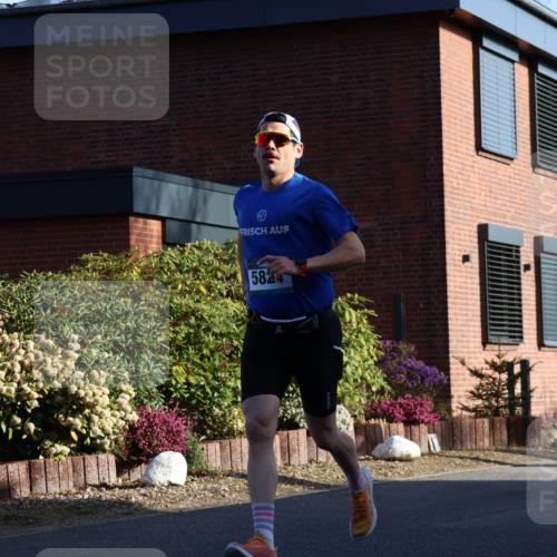 12.04.2026 - 45. Internationalen Wilhelmsburger Insellauf Yannick Fuchs http://msf.ph/oto/9471477 12.04.2026 08:56:10 Laufen 58 meine-sportfotos.de