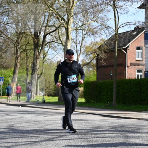 12.04.2026 - 45. Internationalen Wilhelmsburger Insellauf J. Mangold http://msf.ph/oto/9471614 12.04.2026 11:26:11 Ziel 3253, 2207, 2388, 3122, 2353, 2523 meine-sportfotos.de