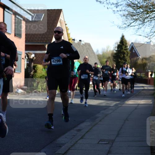 12.04.2026 - 45. Internationalen Wilhelmsburger Insellauf Yannick Fuchs http://msf.ph/oto/9471629 12.04.2026 08:56:22 Laufen 4834, 5, 4296, 3585 meine-sportfotos.de