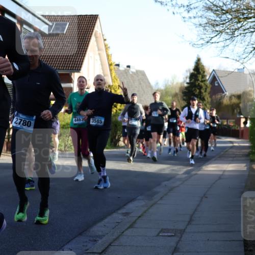 12.04.2026 - 45. Internationalen Wilhelmsburger Insellauf Yannick Fuchs http://msf.ph/oto/9471641 12.04.2026 08:56:24 Laufen 4296, 2780, 4467, 3585 meine-sportfotos.de