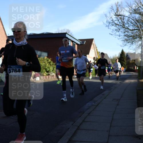 12.04.2026 - 45. Internationalen Wilhelmsburger Insellauf Yannick Fuchs http://msf.ph/oto/9471730 12.04.2026 08:56:30 Laufen 679, 5764, 3846 meine-sportfotos.de