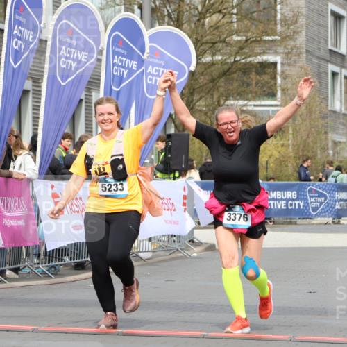 12.04.2026 - 45. Internationalen Wilhelmsburger Insellauf Strokosch-Dieckow http://msf.ph/oto/9471742 12.04.2026 13:36:40 Ziel 5233, 3376 meine-sportfotos.de