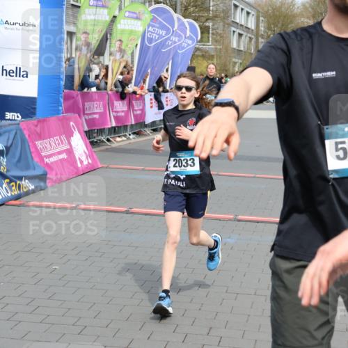 12.04.2026 - 45. Internationalen Wilhelmsburger Insellauf Strokosch-Dieckow http://msf.ph/oto/9471765 12.04.2026 12:52:42 Ziel 2033, 4571 meine-sportfotos.de