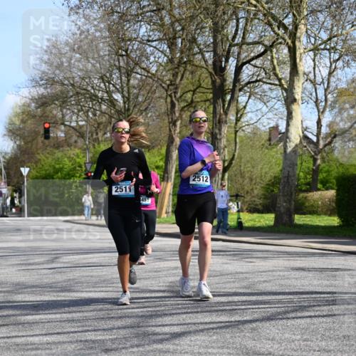 12.04.2026 - 45. Internationalen Wilhelmsburger Insellauf J. Mangold http://msf.ph/oto/9471848 12.04.2026 11:27:52 Ziel 2309, 2310, 2237, 2140, 5831, 2511, 2512, 2352, 3451, 4668, 2297 meine-sportfotos.de