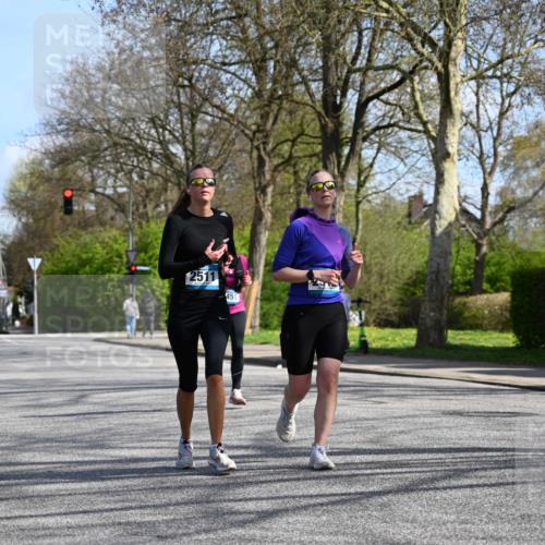 12.04.2026 - 45. Internationalen Wilhelmsburger Insellauf J. Mangold http://msf.ph/oto/9471852 12.04.2026 11:27:52 Ziel 2309, 2310, 2237, 2140, 5831, 2511, 2512, 2352, 3451, 4668, 2297 meine-sportfotos.de