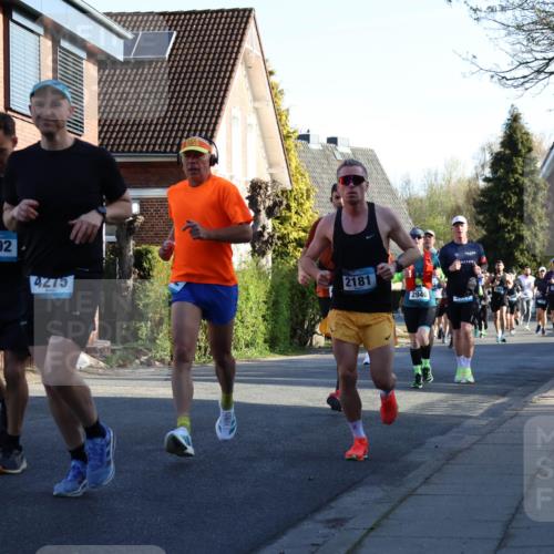 12.04.2026 - 45. Internationalen Wilhelmsburger Insellauf Yannick Fuchs http://msf.ph/oto/9471885 12.04.2026 08:56:43 Laufen 4043, 2192, 4275, 2181, 2940 meine-sportfotos.de