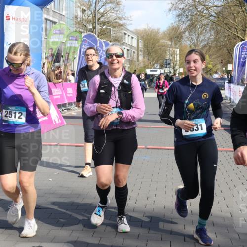 12.04.2026 - 45. Internationalen Wilhelmsburger Insellauf Strokosch-Dieckow http://msf.ph/oto/9471922 12.04.2026 11:28:25 Ziel 2310, 2237, 2140, 5831, 2511, 2512, 2352, 3451 meine-sportfotos.de