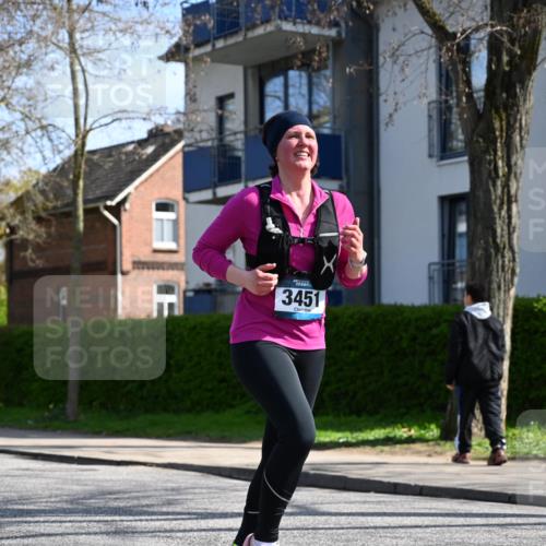 12.04.2026 - 45. Internationalen Wilhelmsburger Insellauf J. Mangold http://msf.ph/oto/9471949 12.04.2026 11:27:56 Ziel 2309, 2310, 2237, 2140, 5831, 2511, 2512, 2352, 3451, 4668, 2297 meine-sportfotos.de