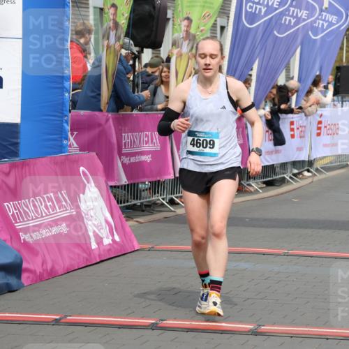12.04.2026 - 45. Internationalen Wilhelmsburger Insellauf Strokosch-Dieckow http://msf.ph/oto/9471990 12.04.2026 12:52:54 Ziel 4609 meine-sportfotos.de