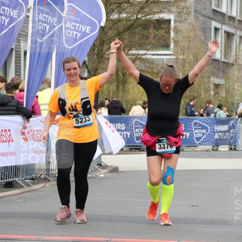 12.04.2026 - 45. Internationalen Wilhelmsburger Insellauf Strokosch-Dieckow http://msf.ph/oto/9472002 12.04.2026 13:36:39 Ziel 5233, 3376 meine-sportfotos.de