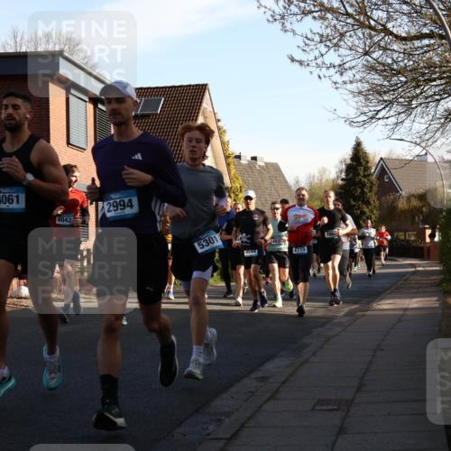 12.04.2026 - 45. Internationalen Wilhelmsburger Insellauf Yannick Fuchs http://msf.ph/oto/9472010 12.04.2026 08:56:53 Laufen 4061, 4042, 2994, 5301, 4544, 483, 19, 2710 meine-sportfotos.de