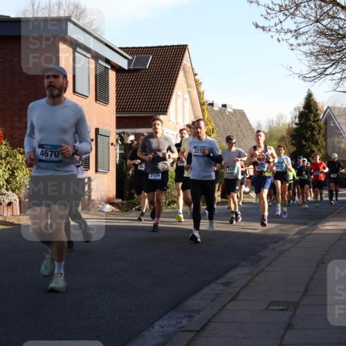 12.04.2026 - 45. Internationalen Wilhelmsburger Insellauf Yannick Fuchs http://msf.ph/oto/9472081 12.04.2026 08:56:59 Laufen 16, 4670, 2559, 2272, 5279, 2423, 5742 meine-sportfotos.de