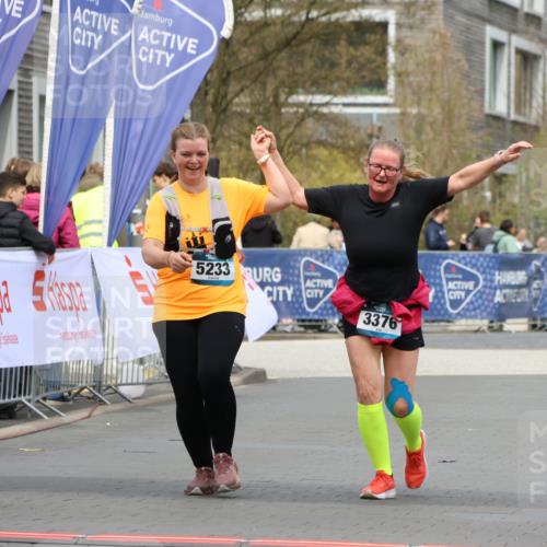 12.04.2026 - 45. Internationalen Wilhelmsburger Insellauf Strokosch-Dieckow http://msf.ph/oto/9472094 12.04.2026 13:36:39 Ziel 5233, 3376 meine-sportfotos.de