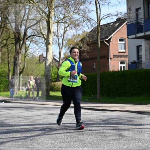 12.04.2026 - 45. Internationalen Wilhelmsburger Insellauf J. Mangold http://msf.ph/oto/9472181 12.04.2026 11:29:08 Ziel 2109, 4066, 3545, 4589 meine-sportfotos.de