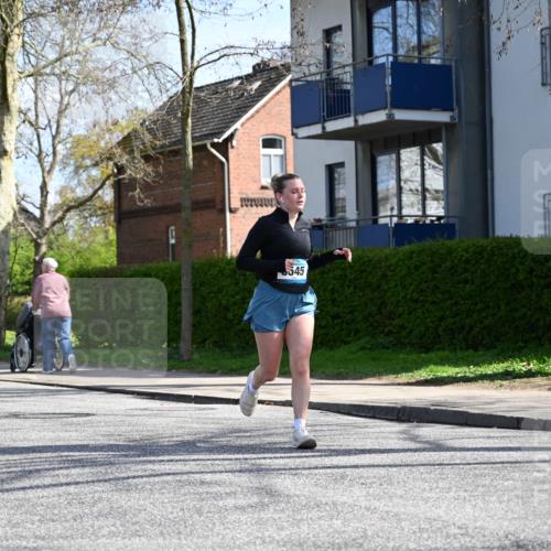 12.04.2026 - 45. Internationalen Wilhelmsburger Insellauf J. Mangold http://msf.ph/oto/9472240 12.04.2026 11:29:27 Ziel 4066, 3545, 4589, 4784, 3839 meine-sportfotos.de