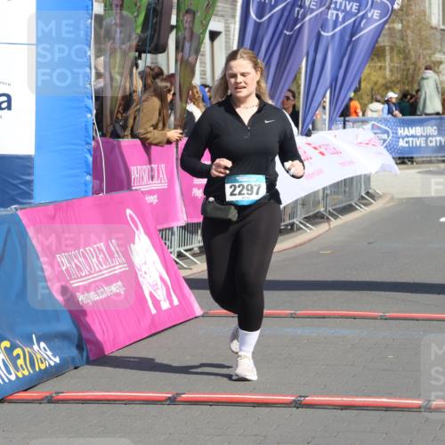 12.04.2026 - 45. Internationalen Wilhelmsburger Insellauf Strokosch-Dieckow http://msf.ph/oto/9472254 12.04.2026 11:28:56 Ziel 2297 meine-sportfotos.de