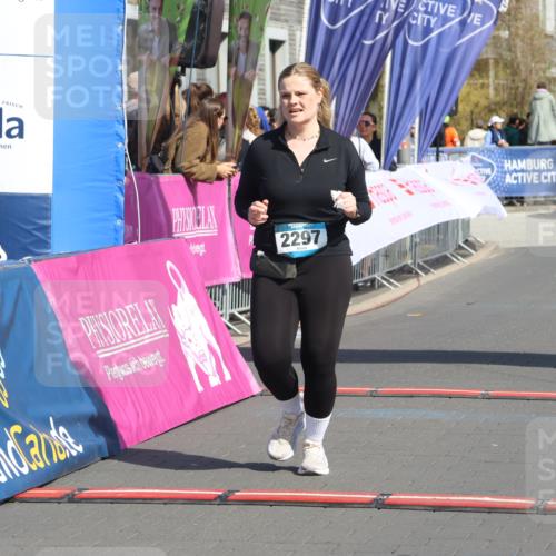 12.04.2026 - 45. Internationalen Wilhelmsburger Insellauf Strokosch-Dieckow http://msf.ph/oto/9472268 12.04.2026 11:28:56 Ziel 2297 meine-sportfotos.de