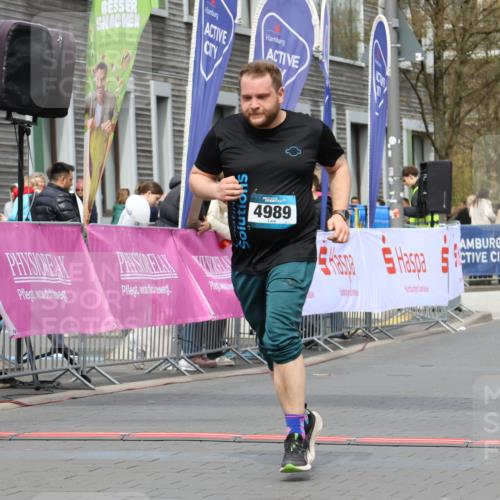 12.04.2026 - 45. Internationalen Wilhelmsburger Insellauf Strokosch-Dieckow http://msf.ph/oto/9472360 12.04.2026 13:35:49 Ziel 4989 meine-sportfotos.de