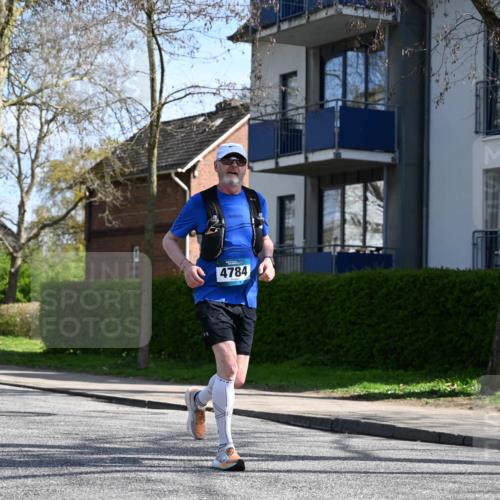 12.04.2026 - 45. Internationalen Wilhelmsburger Insellauf J. Mangold http://msf.ph/oto/9472377 12.04.2026 11:29:40 Ziel 3545, 4589, 4784, 3839, 2697, 2698, 2476, 2498 meine-sportfotos.de