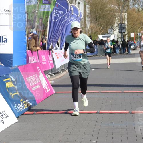 12.04.2026 - 45. Internationalen Wilhelmsburger Insellauf Strokosch-Dieckow http://msf.ph/oto/9472384 12.04.2026 11:29:14 Ziel 2429 meine-sportfotos.de