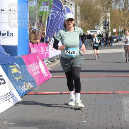 12.04.2026 - 45. Internationalen Wilhelmsburger Insellauf Strokosch-Dieckow http://msf.ph/oto/9472416 12.04.2026 11:29:15 Ziel 2429 meine-sportfotos.de