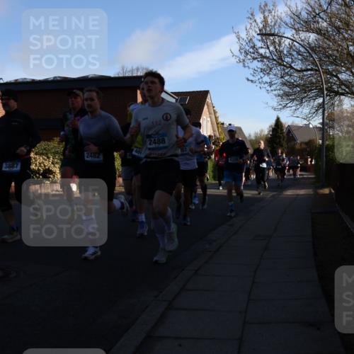 12.04.2026 - 45. Internationalen Wilhelmsburger Insellauf Yannick Fuchs http://msf.ph/oto/9472422 12.04.2026 08:57:25 Laufen 112, 2488, 2482, 461, 182, 923, 3887 meine-sportfotos.de
