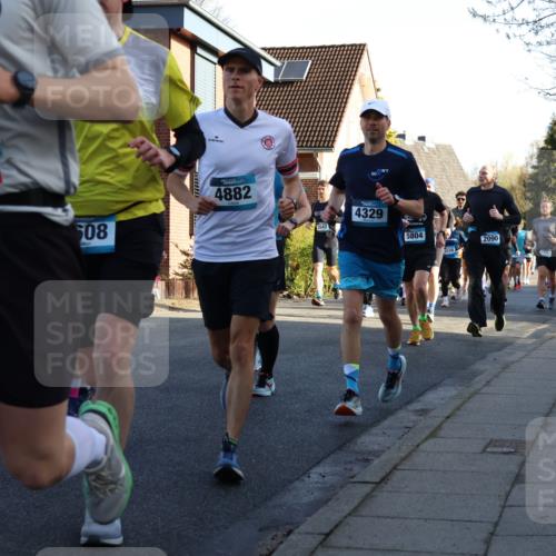 12.04.2026 - 45. Internationalen Wilhelmsburger Insellauf Yannick Fuchs http://msf.ph/oto/9472424 12.04.2026 08:57:26 Laufen 112, 2488, 508, 4882, 3042, 4329, 5804, 2090, 7547 meine-sportfotos.de