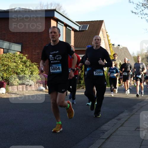 12.04.2026 - 45. Internationalen Wilhelmsburger Insellauf Yannick Fuchs http://msf.ph/oto/9472453 12.04.2026 08:57:28 Laufen 5804, 2090, 5030, 2883, 28 meine-sportfotos.de